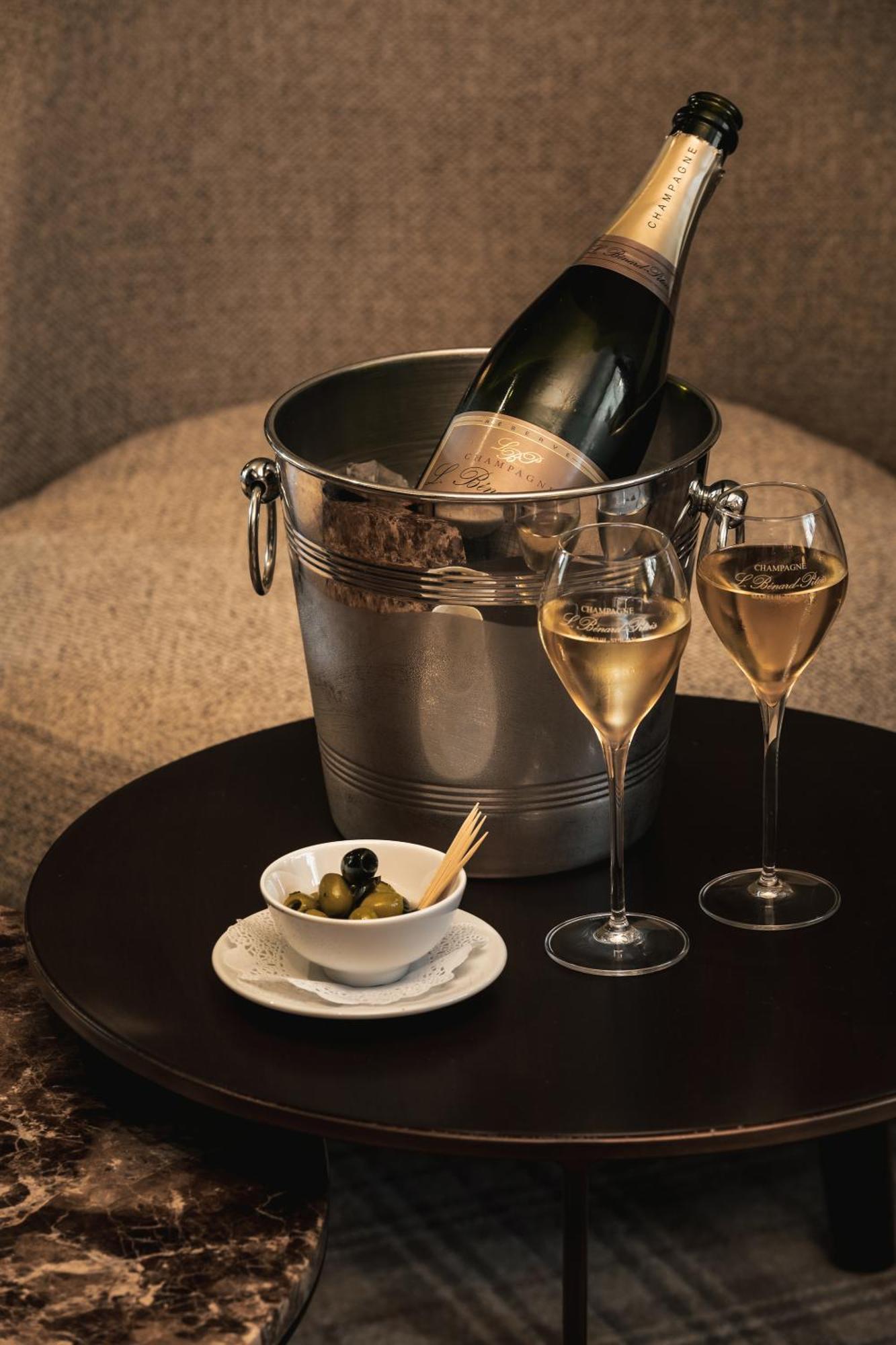 De Lindenhoeve Boutique Hotel 슬루이스 외부 사진